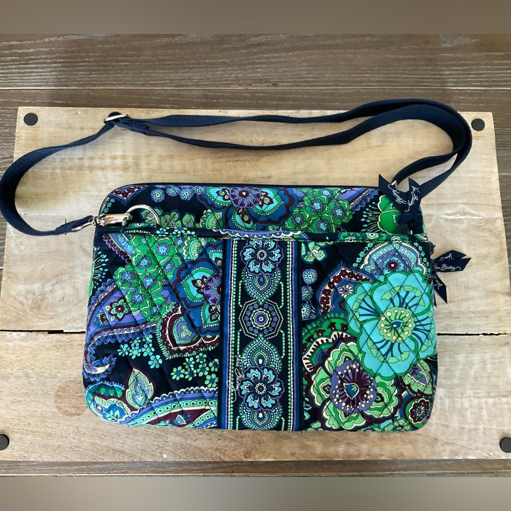 Vera Bradley Blue Rhapsody Hard Shell Laptop Computer Case Bag Retired